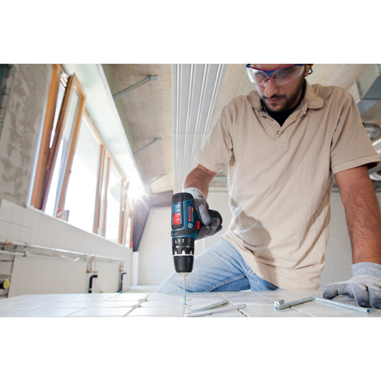 Дрель-шуруповерт аккумуляторная GSR 12V-15 Professional BOSCH (0601868122)