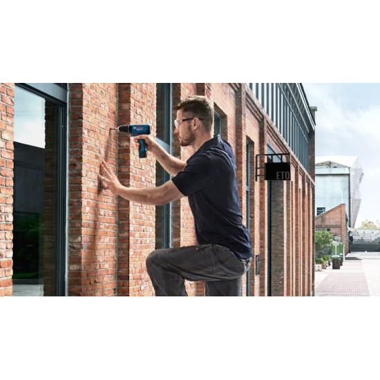 Дрель-шуруповерт аккумуляторная ударная BOSCH GSB 120-LI