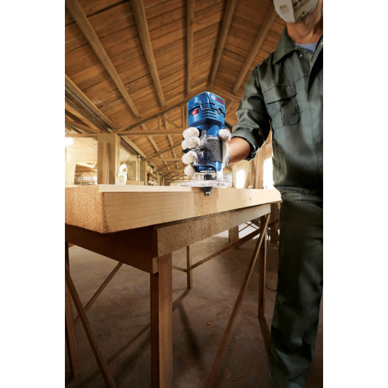 Кромочный фрезер GKF 550 Professional