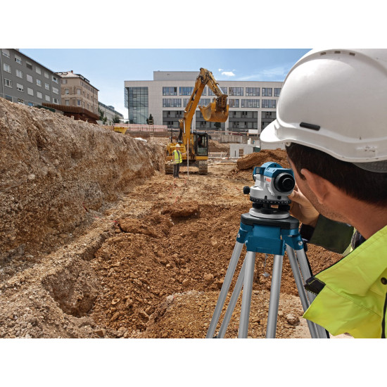 Оптический нивелир GOL 26 D Professional