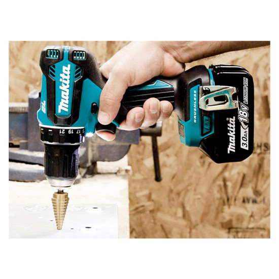 Аккумуляторная дрель-шуруповерт MAKITA DDF485RF