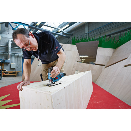 Аккумуляторные лобзиковые пилы GST 12V-70 Professional