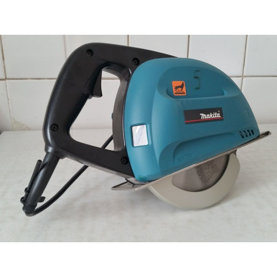 Дисковая пила по металлу Makita 4131